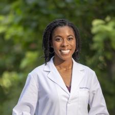 Jasmyne M. Near Oak Lawn, IL, available for online & in-person tutoring