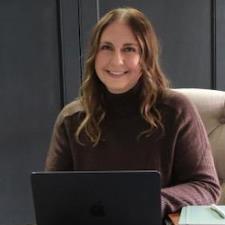 Tutor PhD specializing in writing, public speaking, and test prep