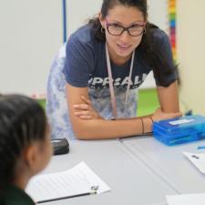 Tutor M.A. + Bilingual Certified Teacher (Spanish + English)