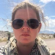 Tutor Award-Winning Editorial Designer & Photojournalist