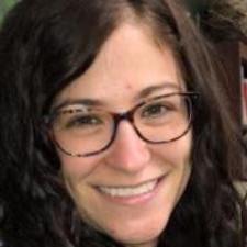 Nicole S. West Des Moines, IA, available for online & in-person tutoring