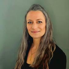 Tutor Experienced 7-12 Grade English, Writing, & Study Skills Tutor