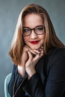 Lauren L. Anaheim, CA, available for in-person tutoring