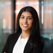 Saloni P. Near Buffalo Grove, IL, available for online & in-person tutoring