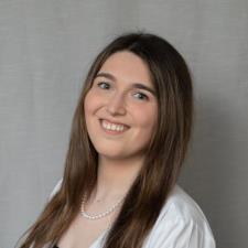 Alexandra M. Near Wallingford, CT, available for online & in-person tutoring