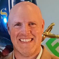 Tutor Experienced writer: literature, essays, creative writing