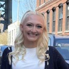 Nicole G. Holtsville, NY, available for online & in-person tutoring