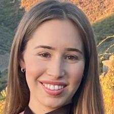 Sophia C. Near Torrance, CA, available for online & in-person tutoring