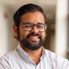 Roberto A. Near Massillon, OH, available for online & in-person tutoring