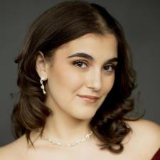 Tutor Master's Trained Opera Singer Specializing in Vocal Technique