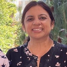 Abha B. Near Simi Valley, CA, available for online & in-person tutoring