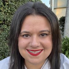 Julie P. Near Huntington Park, CA, available for online & in-person tutoring