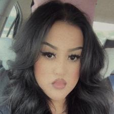 Nayelli B.
