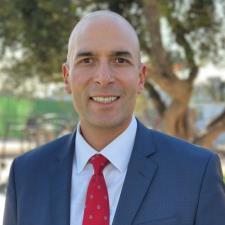 Tutor UC Berkeley and USC Law Grad - Energetic tutor of English, Math & Law