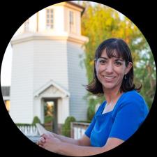 Emily Y. Near Van Nuys, CA, available for online & in-person tutoring