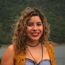 Alejandra A. - College Student Looking to Tutor English