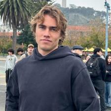 Tutor Finance Major with Strong Analytical Skills,