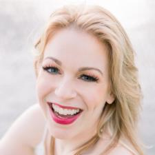 Nicole G. Near Valley Stream, NY, available for online & in-person tutoring