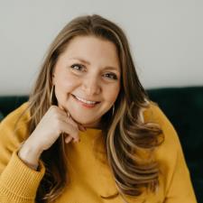 Laura R. Near Cuyahoga Falls, OH, available for online & in-person tutoring