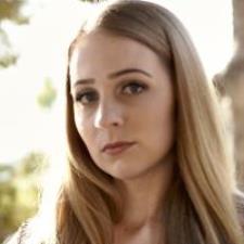 Tutor Bilingual Strategic Communications Specialist | 10 years of experience