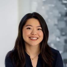 Winnie L. Near Bellevue, WA, available for online & in-person tutoring