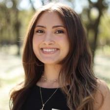 Cristina E. Near Bellevue, WA, available for online & in-person tutoring