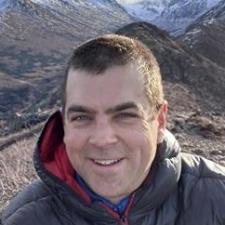 Tutor Experienced Reading Specialist Supporting Struggling Readers