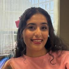 Tutor Friendly & Supportive Tutor Helping Students Succeed