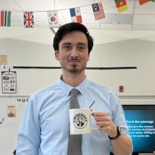 Tutor Upper Elementary school teacher specializing in English and History