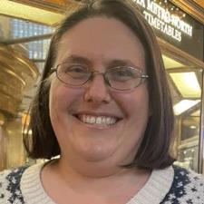 Marie W. Near Manhattan, NY, available for online & in-person tutoring