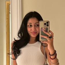 Anika W.